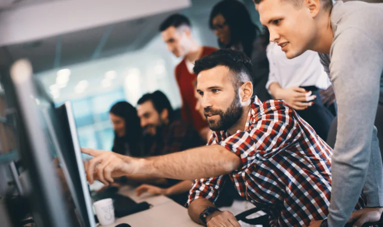 Clutch awards Vstorm as a Top Custom Software Developer in Poland