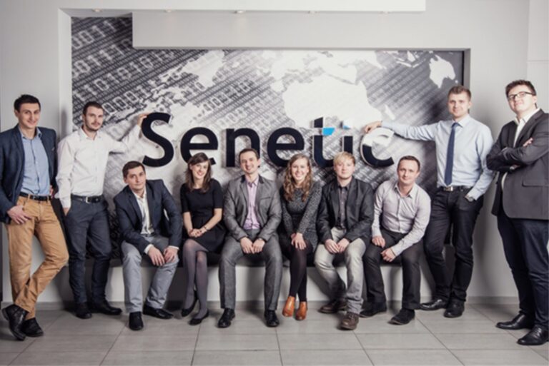 Senetic RAG Vstorm LangChain AI LLMs machine learning Consultancy LLM -based software Vstorm Large Language Model services ML Ops PyTorch development